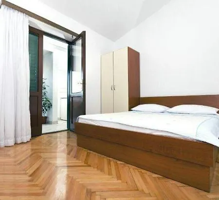 Apartmani/sobe Dodig *
